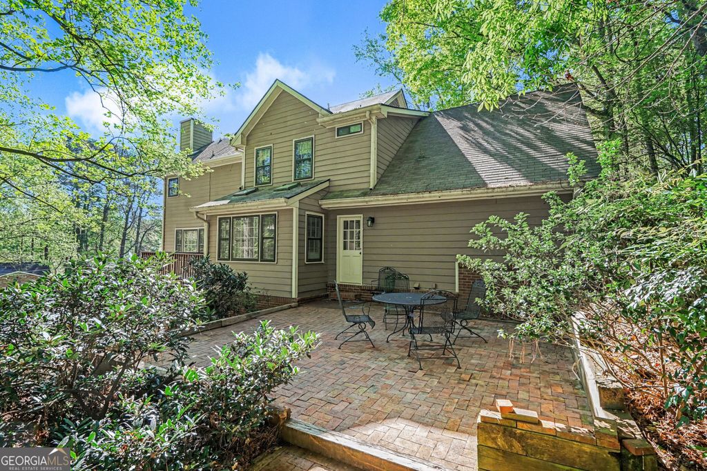 Photo of 1527 Ridgewood Drive, Lilburn, GA 30047 (MLS # 10763259)