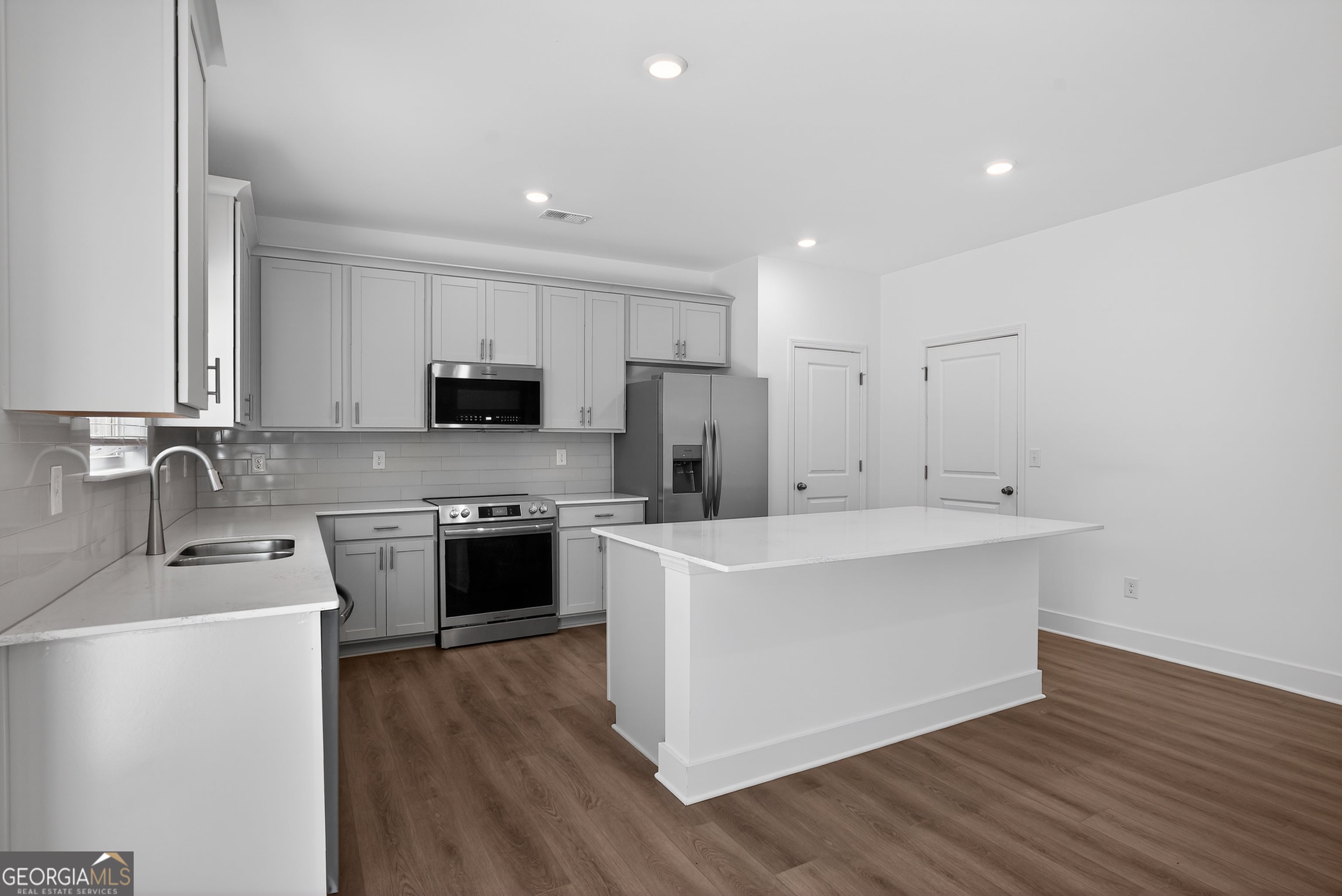 128 Armory Creek DR