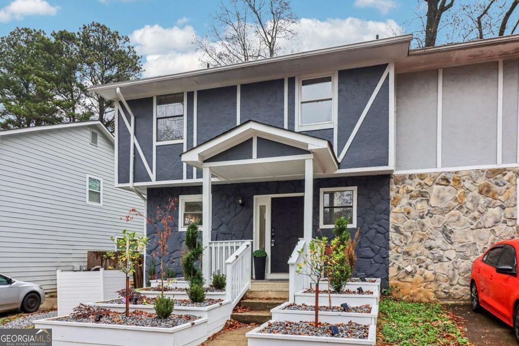 Photo of 1138 Falling Water Drive SE, Smyrna, GA 30080 (MLS # 10654729)