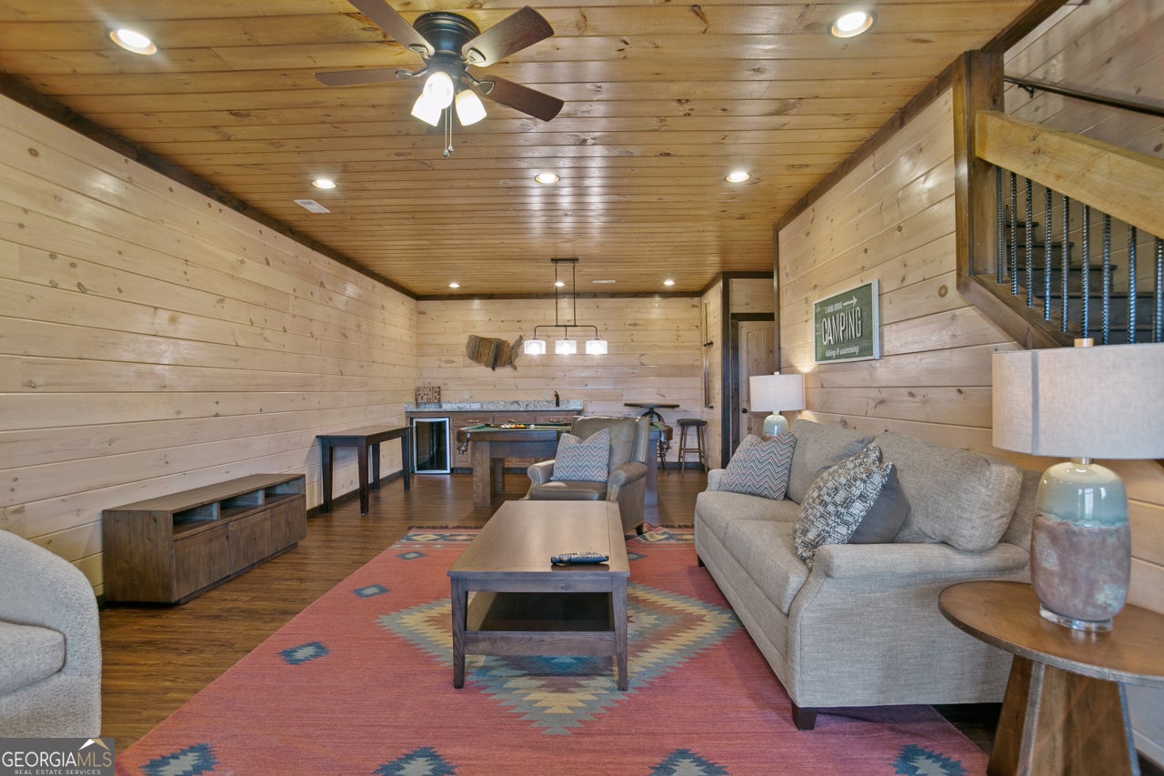 231 Kyle Rd, Blue Ridge, GA, 30513, USA, 3 Bedrooms Bedrooms, ,5 BathroomsBathrooms,Residential,Active,231 Kyle Rd,10817536