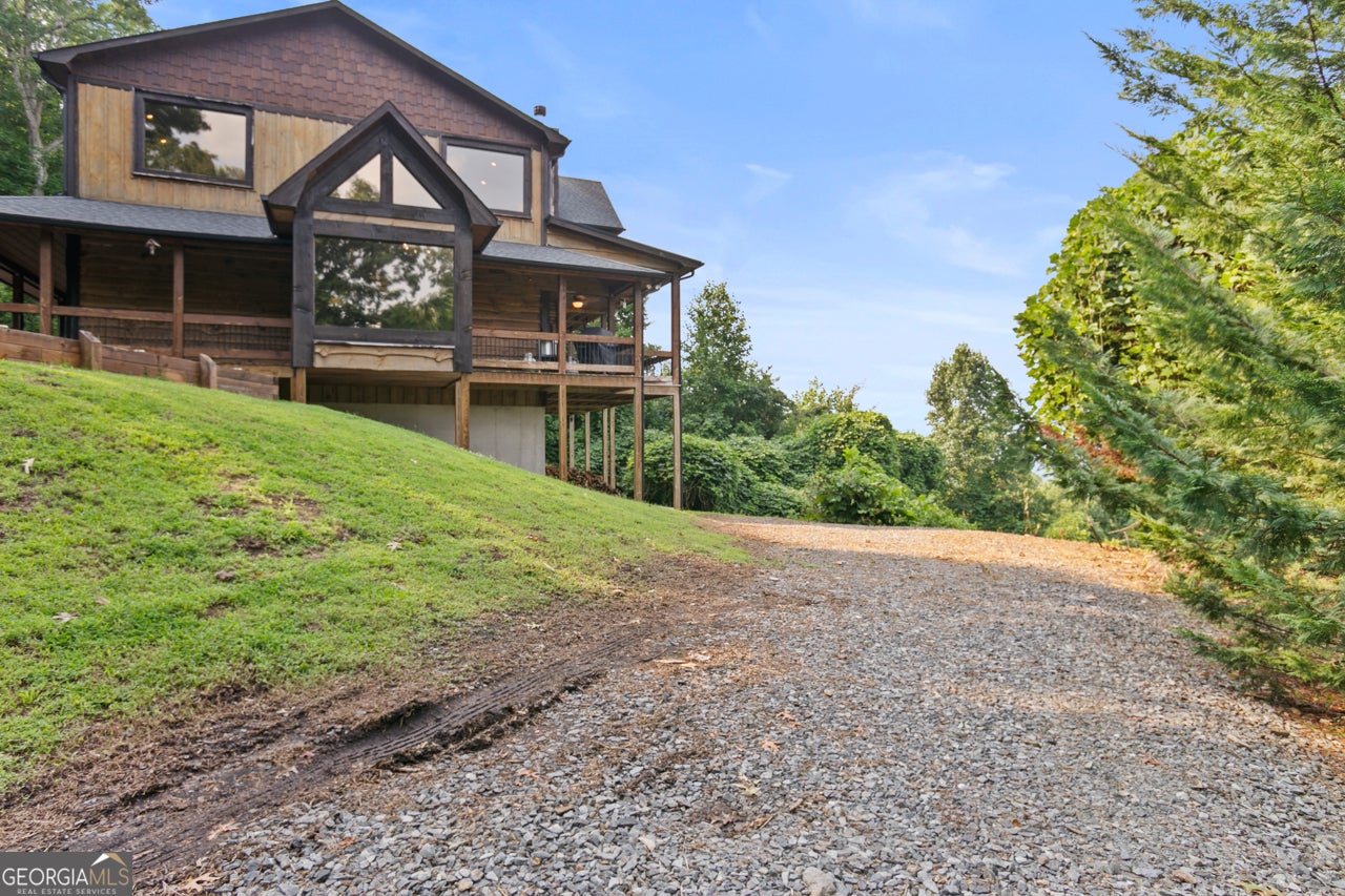 231 Kyle Rd, Blue Ridge, GA, 30513, USA, 3 Bedrooms Bedrooms, ,5 BathroomsBathrooms,Residential,Active,231 Kyle Rd,10817536