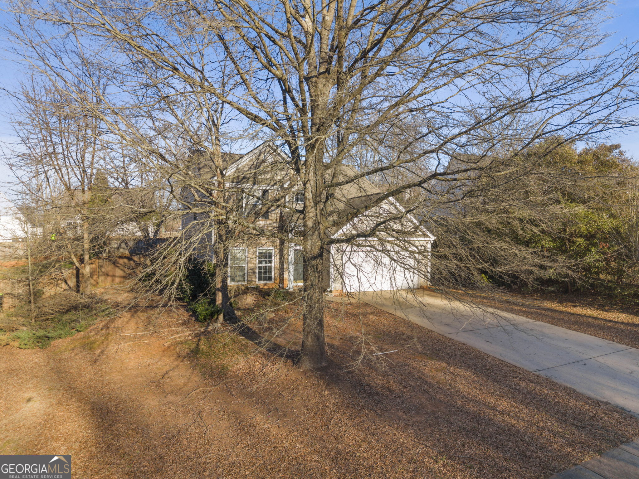 423 Heathcliff CT