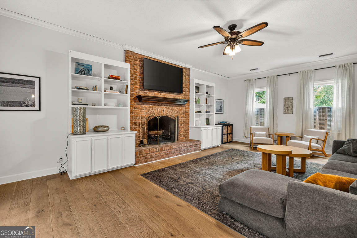 145 Dunbarton DR