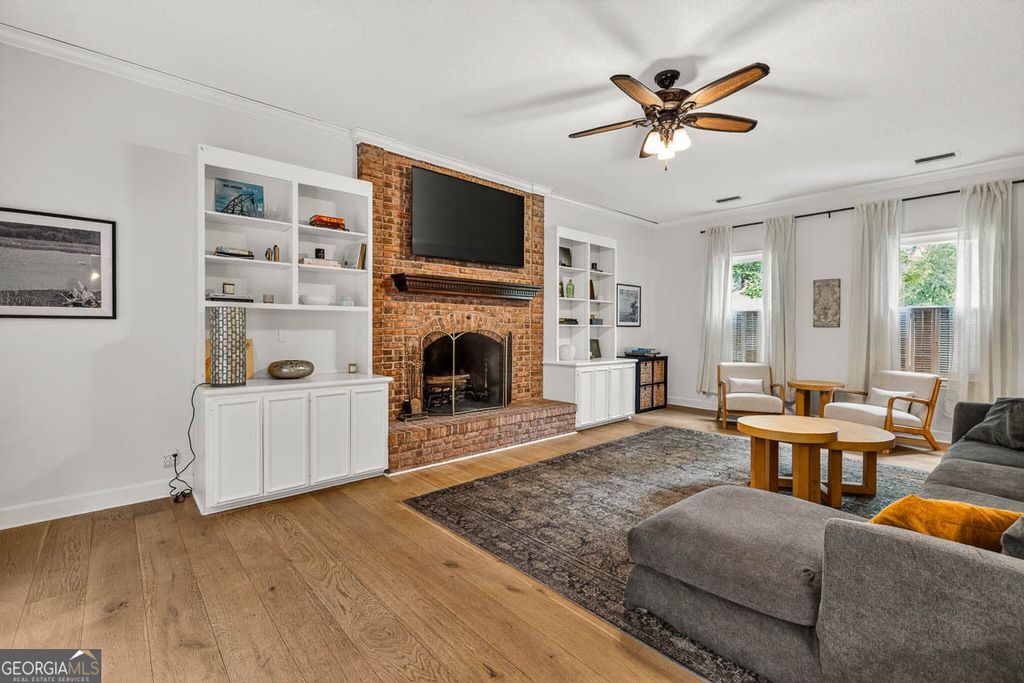 Photo of 145 Dunbarton Drive, St Simons Island, GA 31522 (MLS # 10776322)