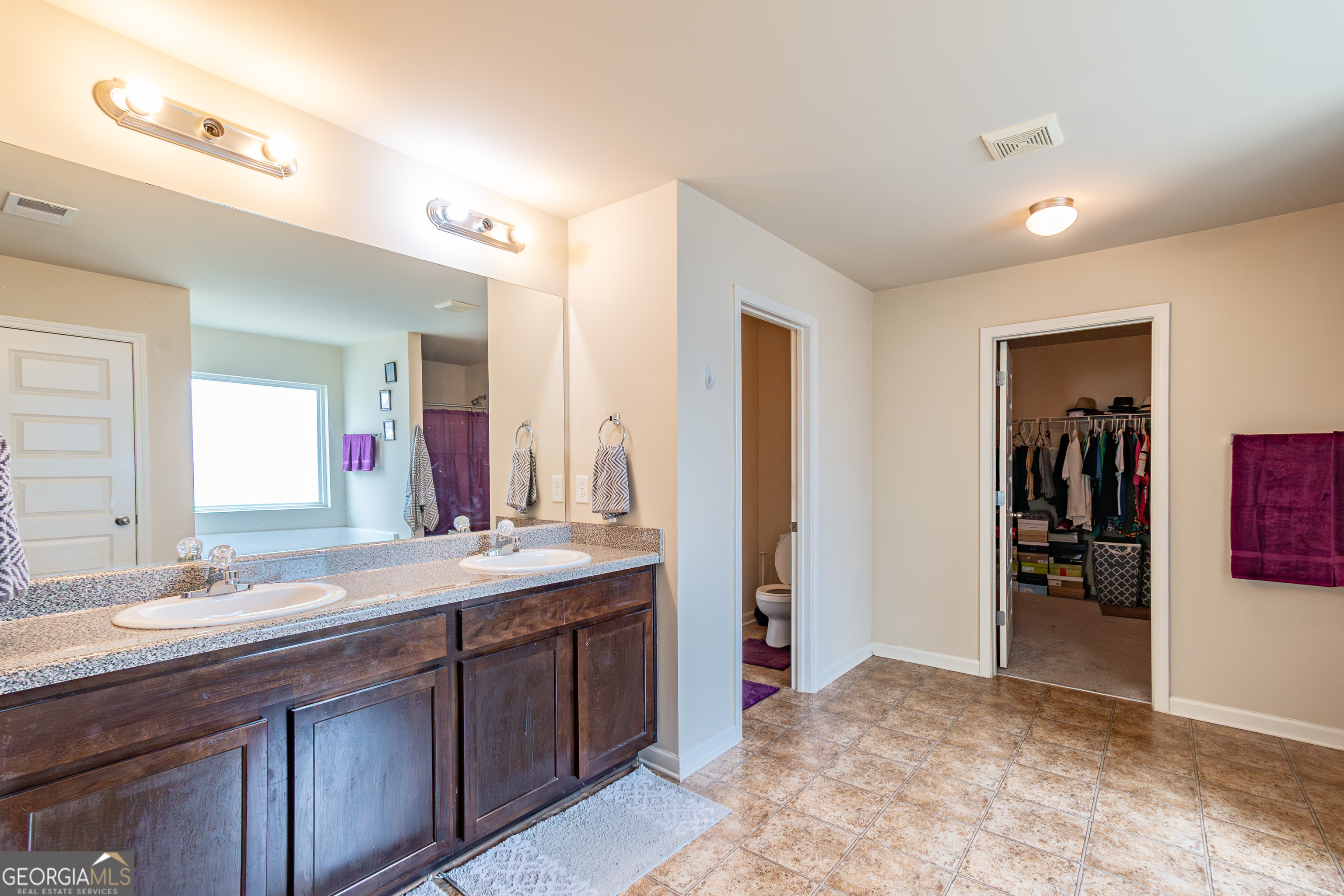 Riverdale, Georgia 30296, United States, 4 Bedrooms Bedrooms, ,3 BathroomsBathrooms,Residential,Active,44522