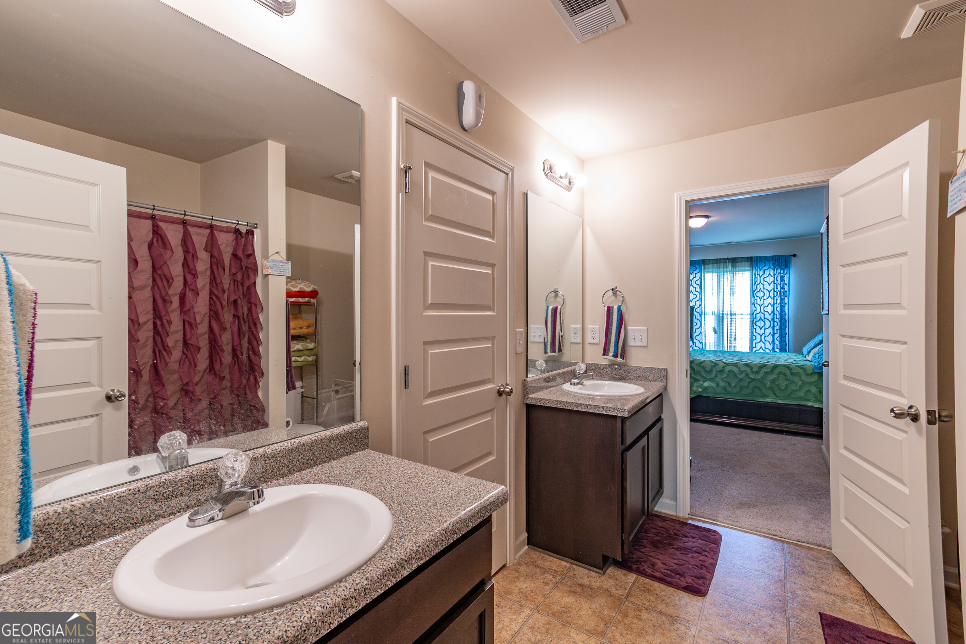 Riverdale, Georgia 30296, United States, 4 Bedrooms Bedrooms, ,3 BathroomsBathrooms,Residential,Active,44522