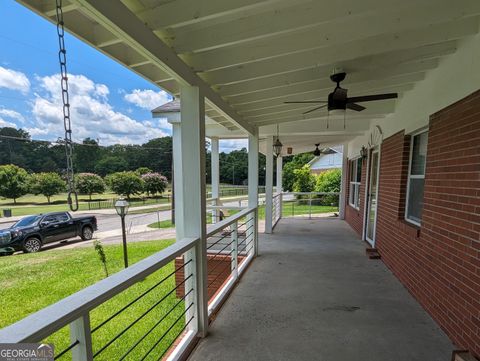 A home in Barnesville