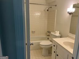 Atlanta, Georgia 30329, United States, 2 Bedrooms Bedrooms, ,1 BathroomBathrooms,Residential,Active,144436