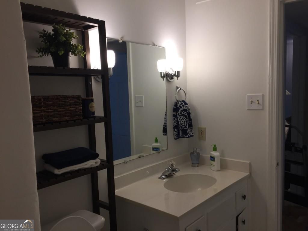 Atlanta, Georgia 30329, United States, 2 Bedrooms Bedrooms, ,1 BathroomBathrooms,Residential,Active,144436