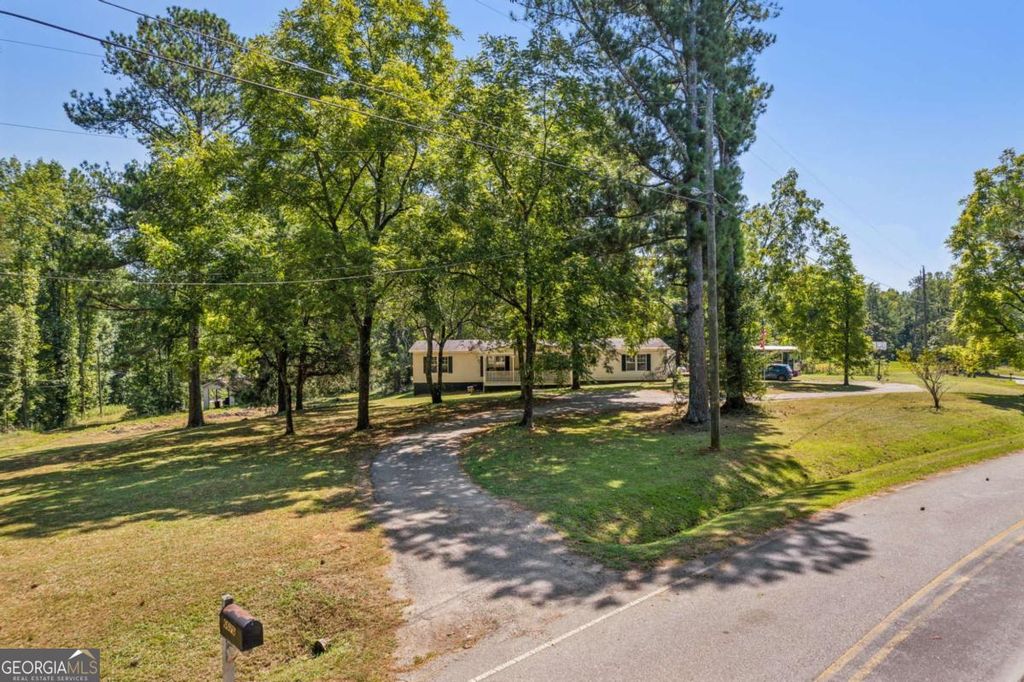Photo of 6675 Millwood 1B Road, Cumming, GA 30041 (MLS # 10661014)