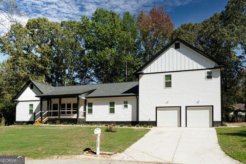 1063 Chapman LN Stone Mountain GA 30088