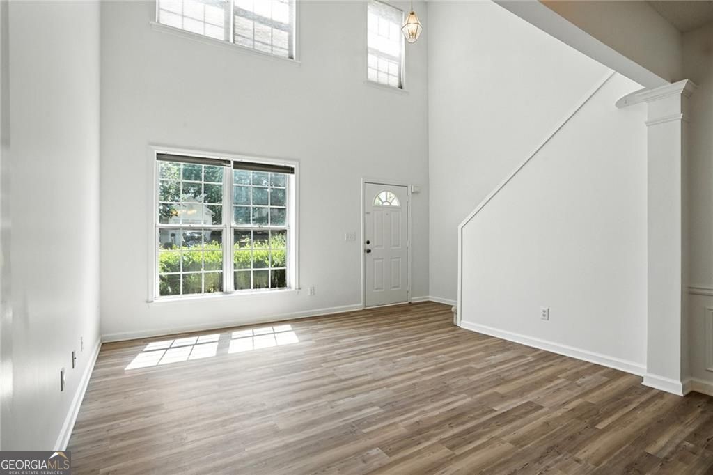 5501 Falling Water TER