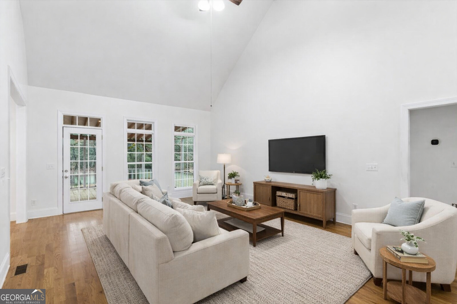 16 Quarter Horse DR NW