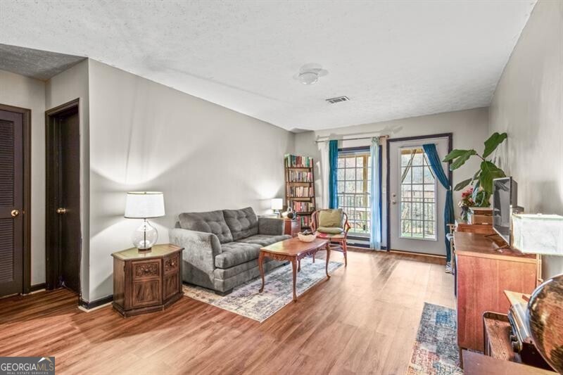 Atlanta, Georgia 30341, United States, 1 Bedroom Bedrooms, ,1 BathroomBathrooms,Residential,Active,83957