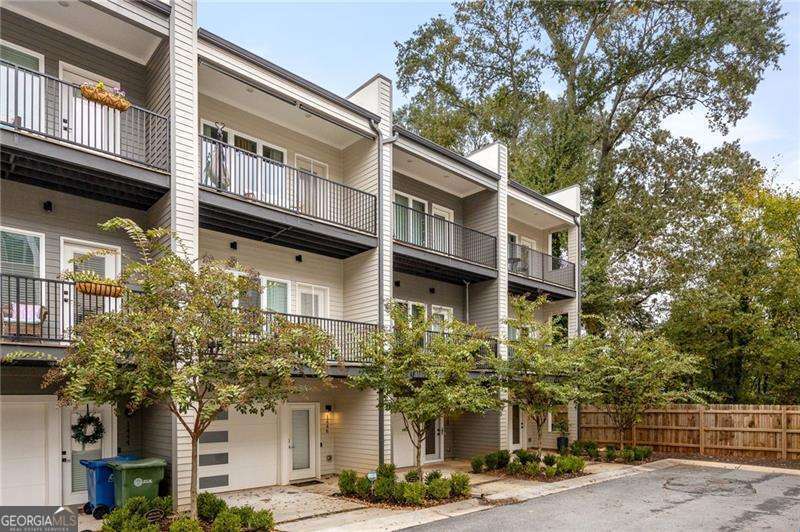 Walker Place - Residential