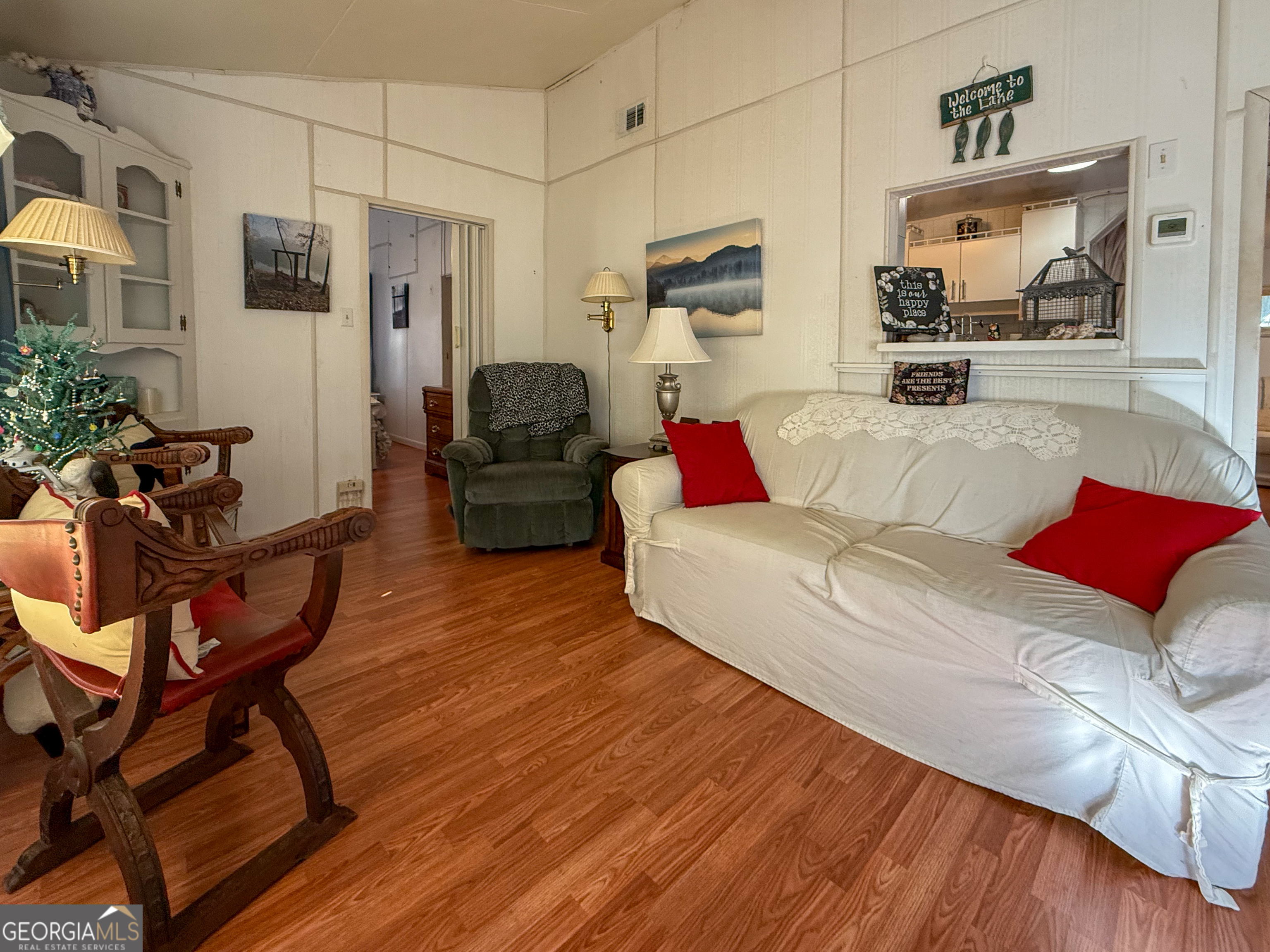 988 Mountain Shadows DR