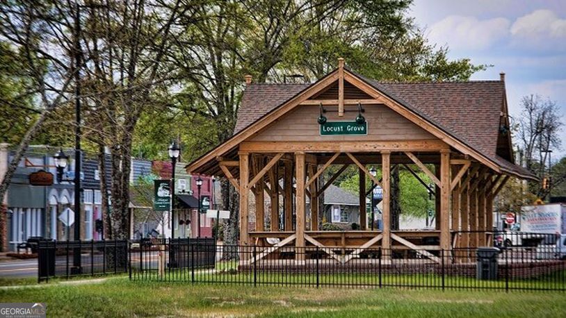 651 Burg RD