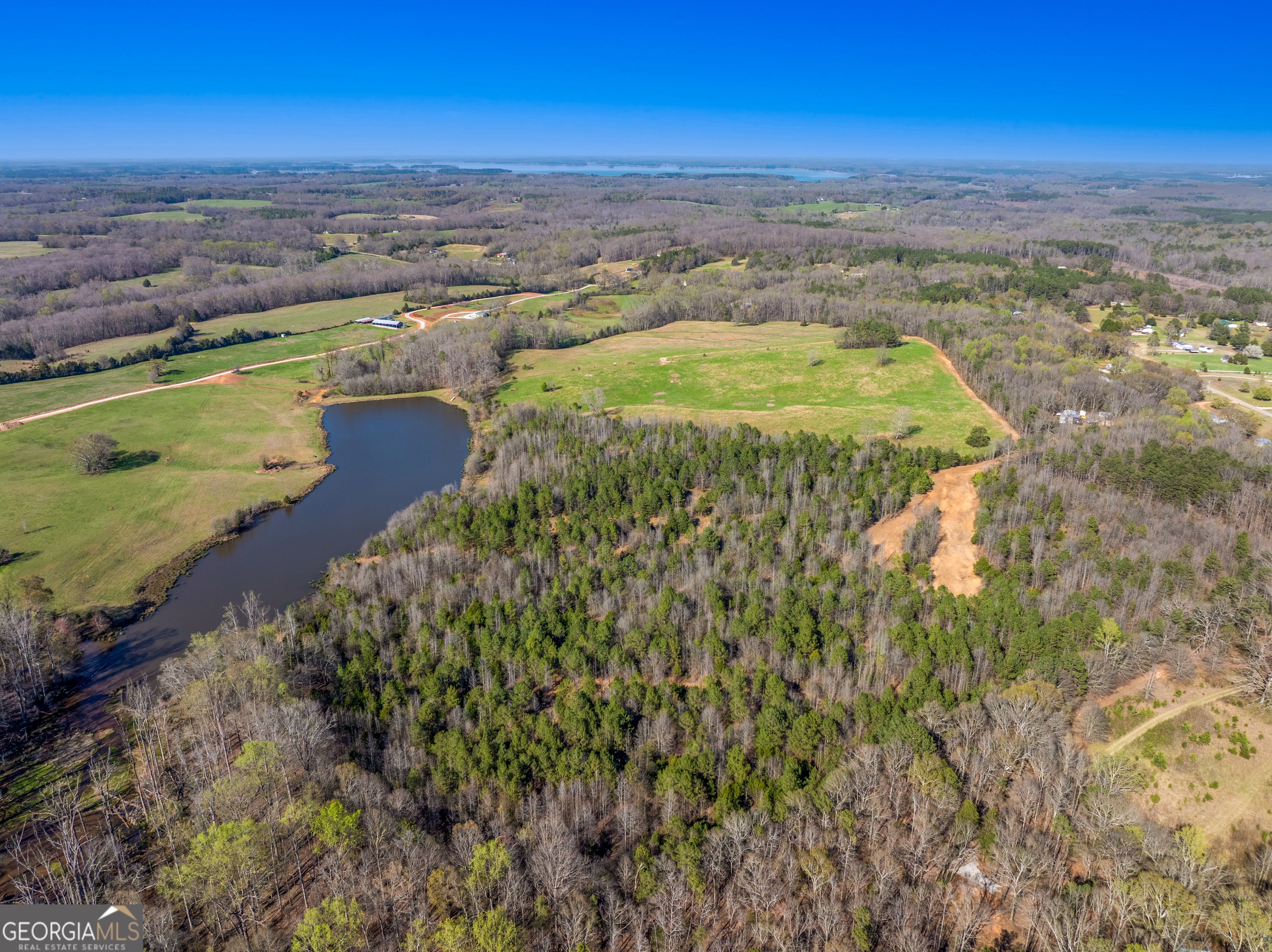 8 Ridgeview Point