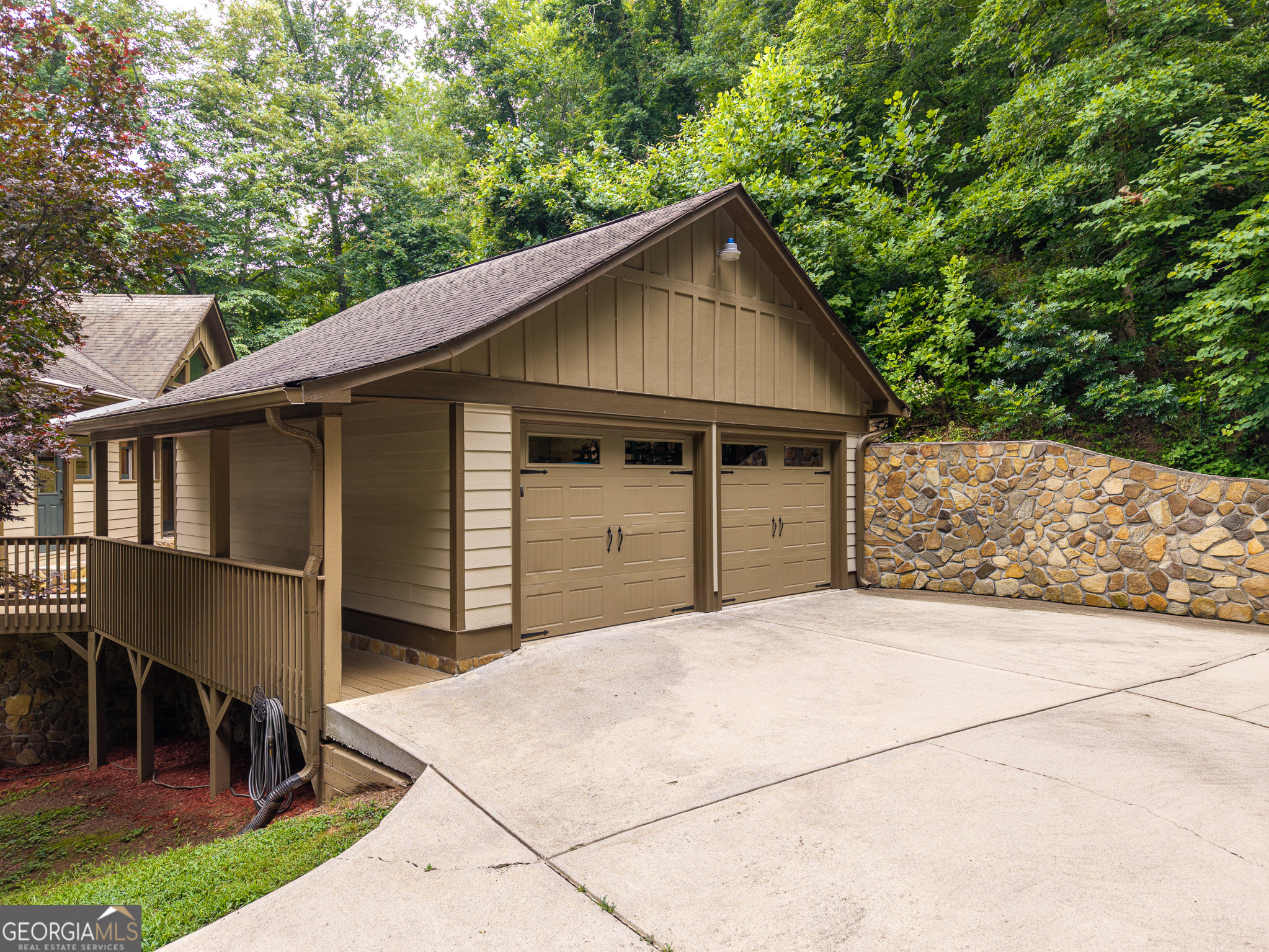 1117 Rambling RD
