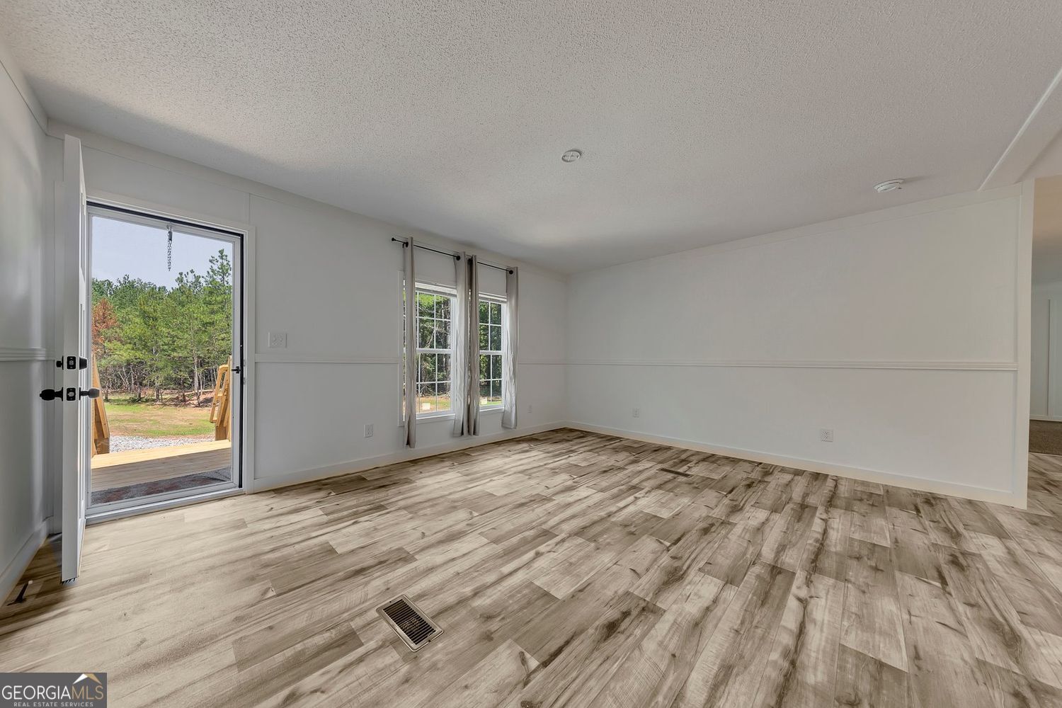 122 HDR DR
