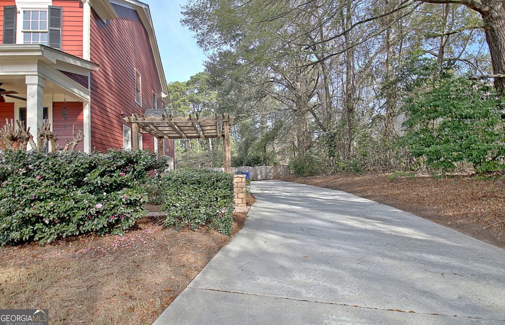 Photo of 100 Stayman Park, Fayetteville, GA 30215 (MLS # 10725263)