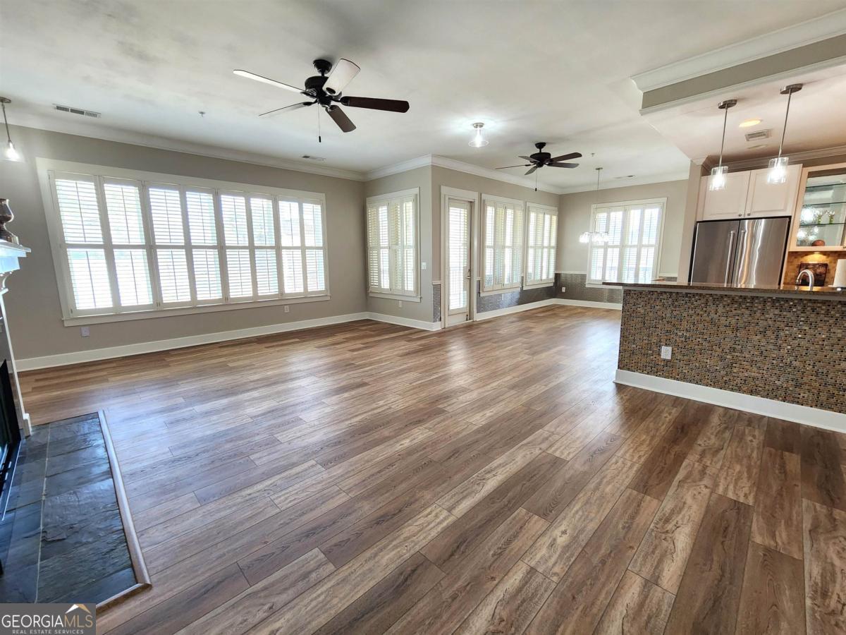 109 (UNIT 1203) South Bay RD