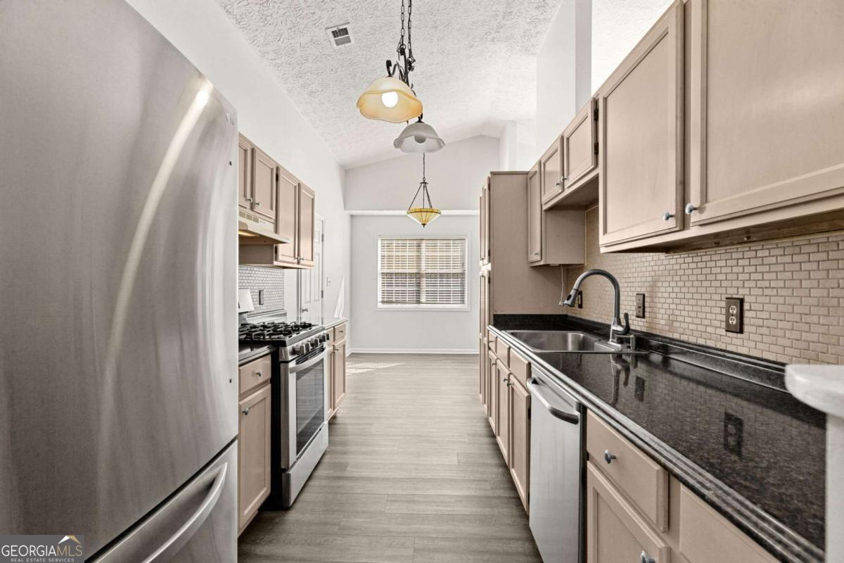 Woodstock, Georgia 30188, United States, 3 Bedrooms Bedrooms, ,2 BathroomsBathrooms,Residential,Active,110073