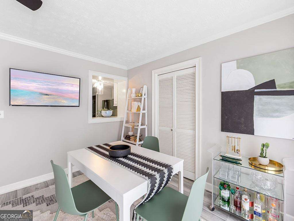 Saint Charles Square - Residential