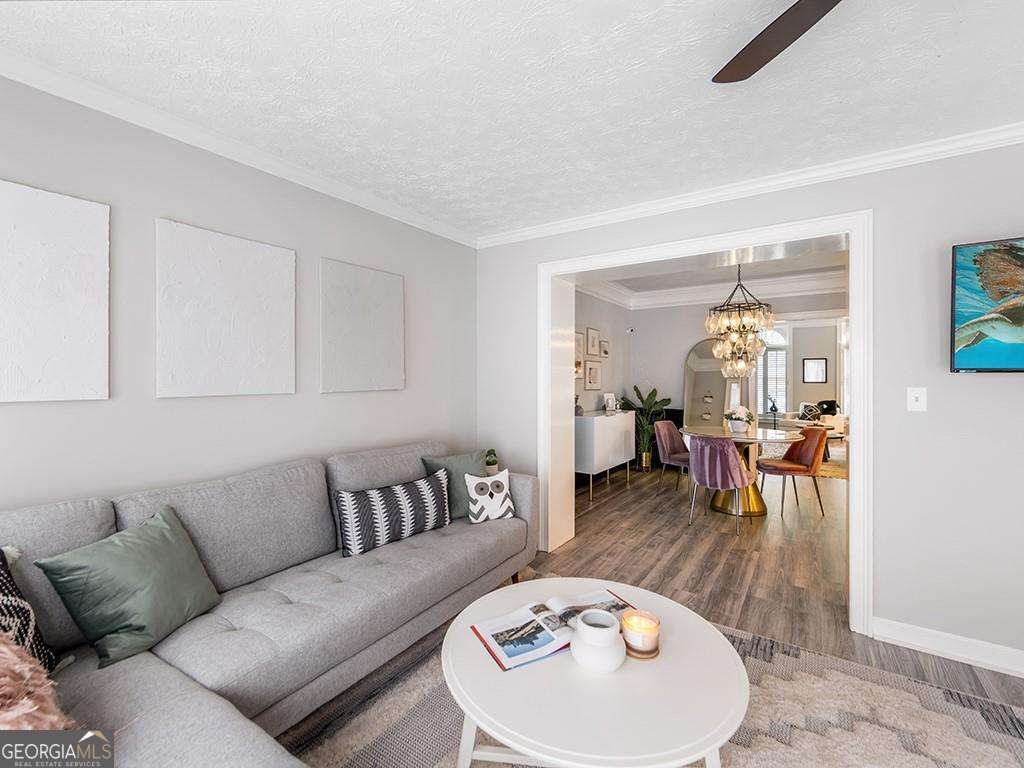 Saint Charles Square - Residential