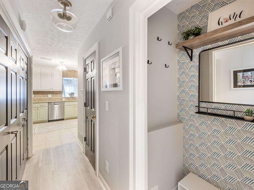 Saint Charles Square - Residential