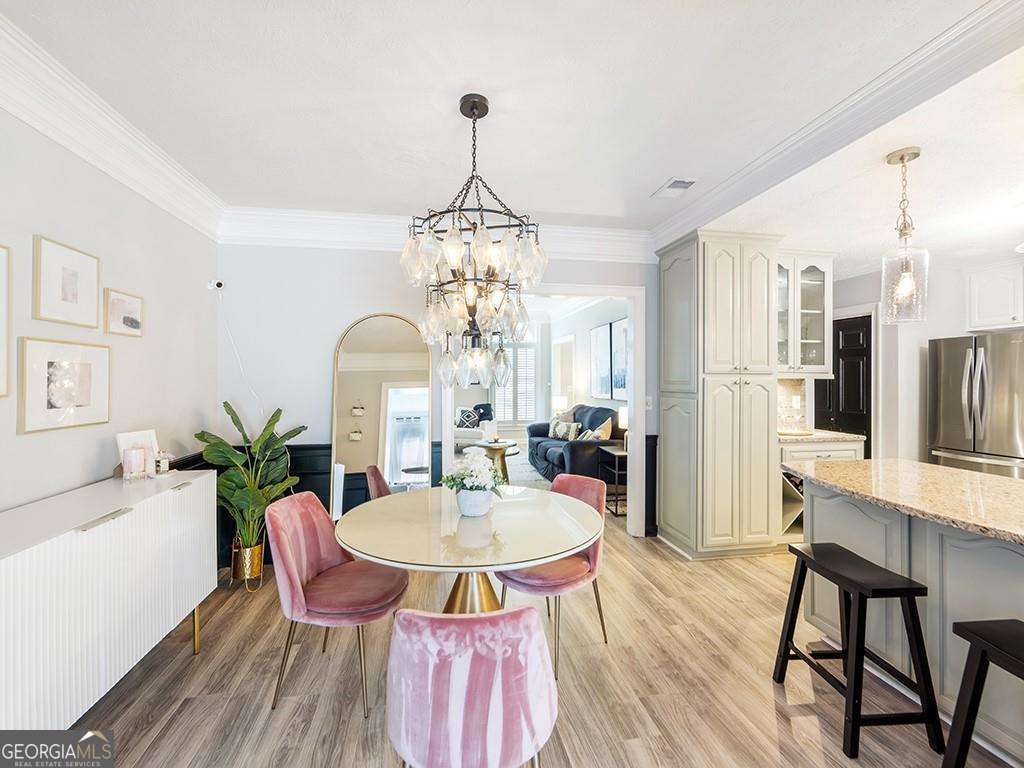 Saint Charles Square - Residential