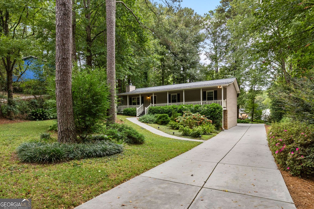 Photo of 3465 Broxton Mill Way, Snellville, GA 30039 (MLS # 10853042)