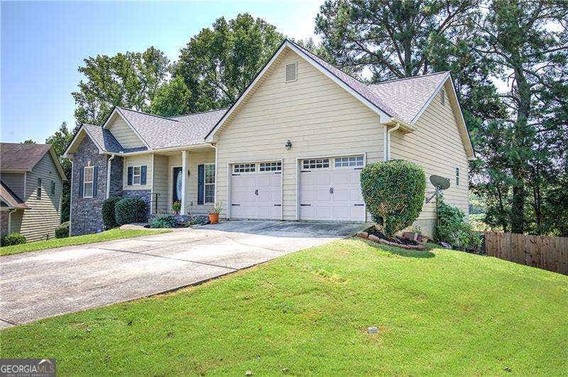 Photo of 21 Hamil Court NE, Cartersville, GA 30120 (MLS # 10826164)