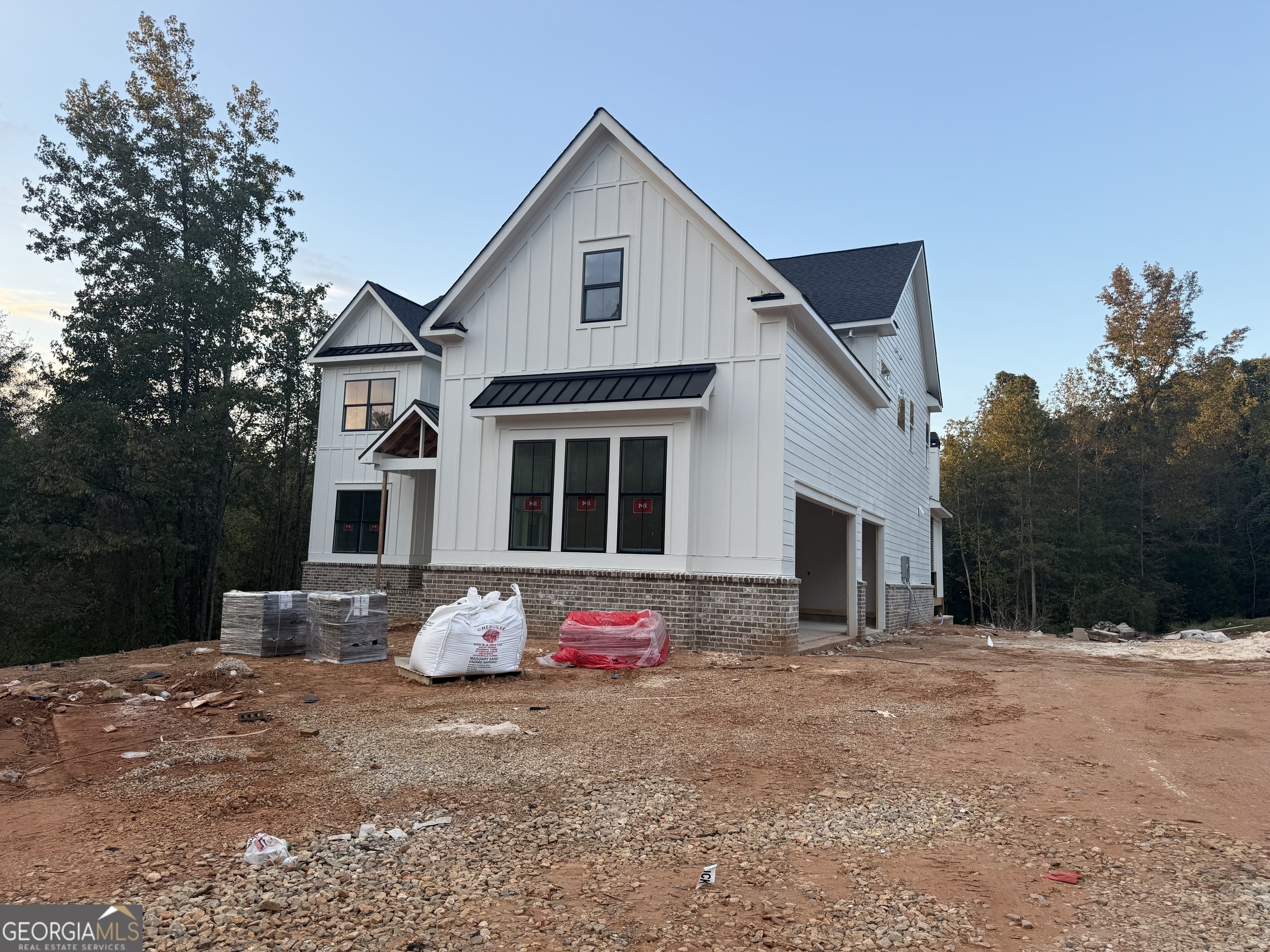 2016558875 Homes for Sale