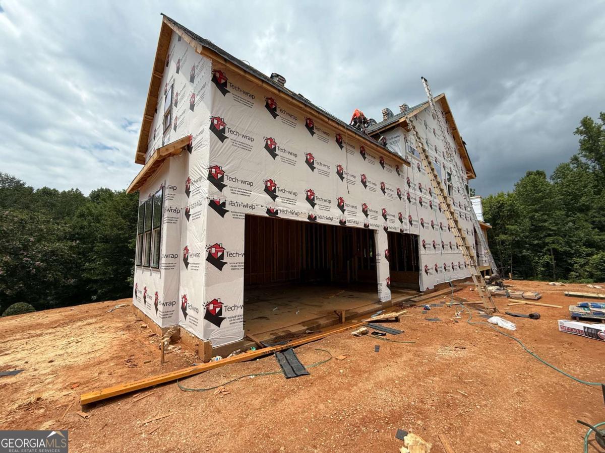 501 MEADOW LAKE TER