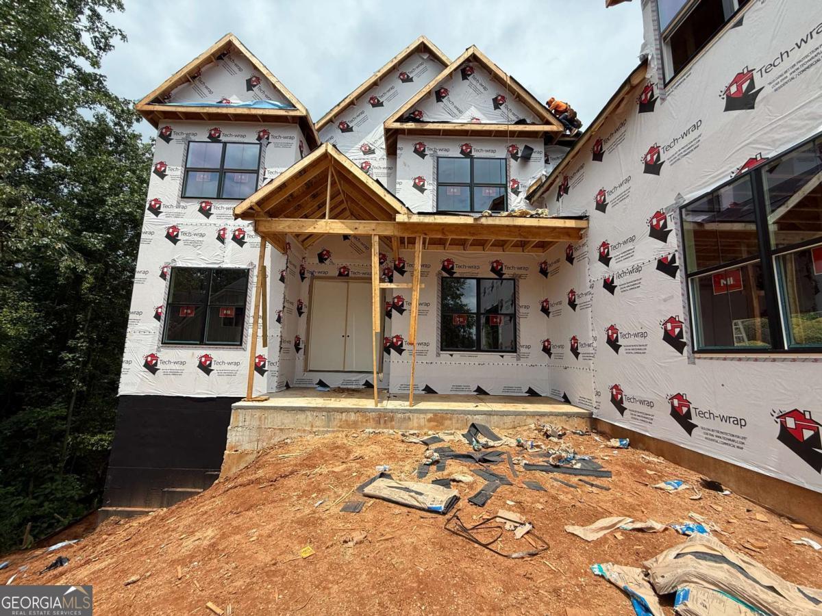 501 MEADOW LAKE TER