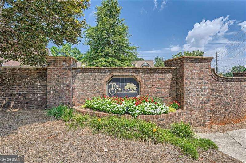 The Oaks at Sandy Plains - Residential