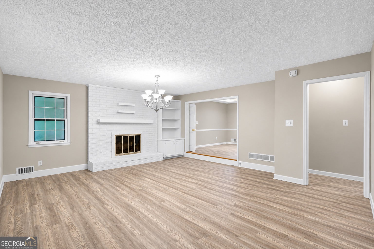 150 Brooks DR