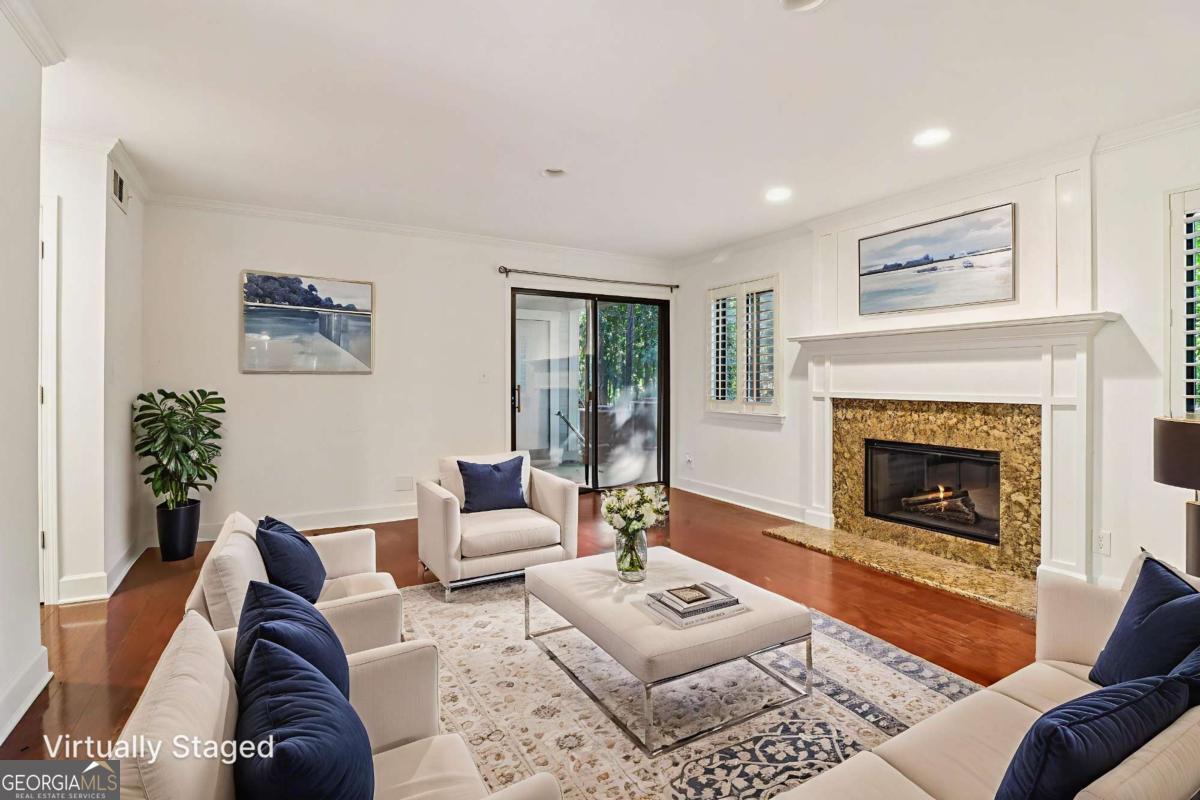 2930 TORREYA WAY 2930