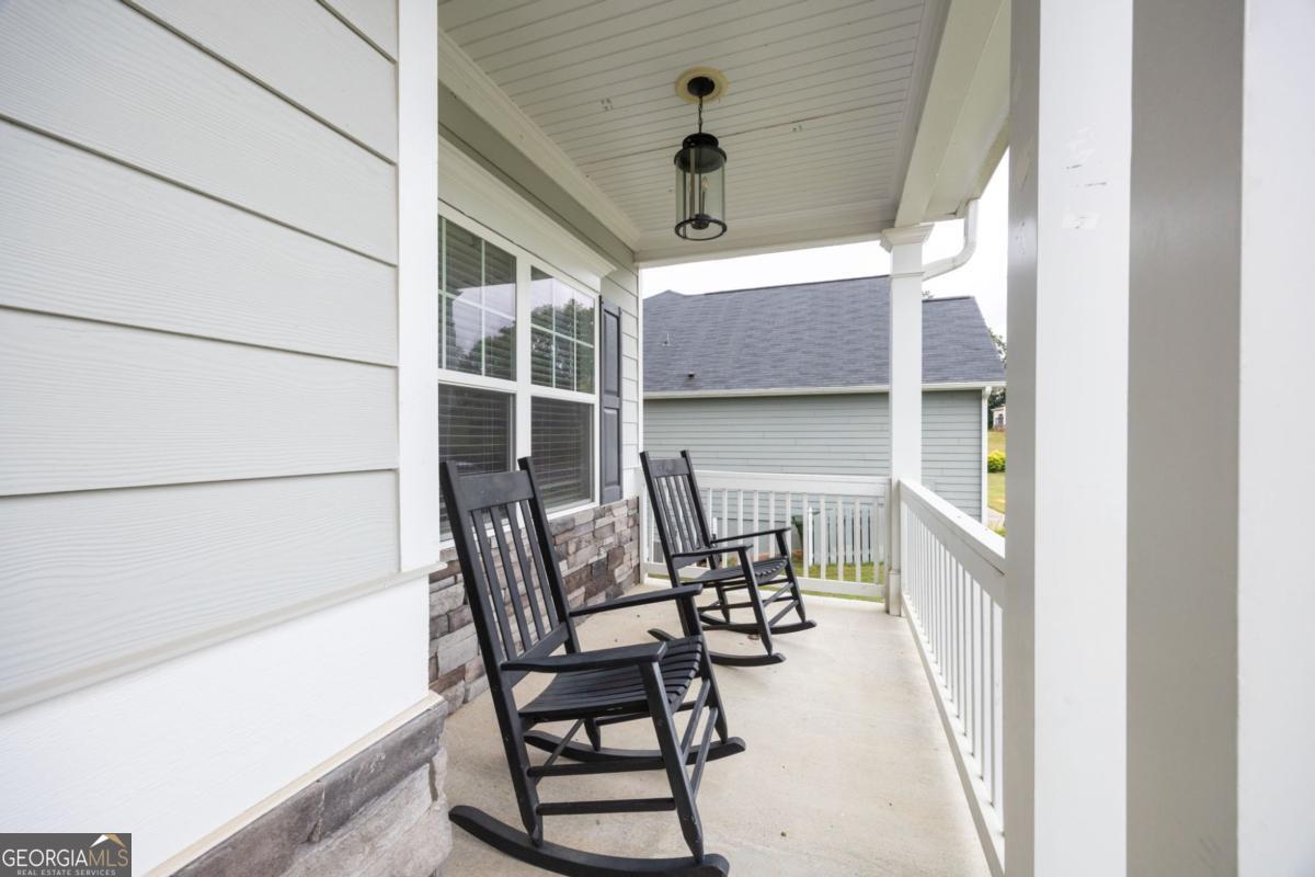 417 Darnell RD