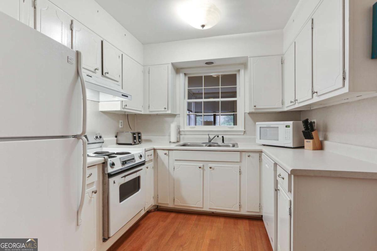 Cross Creek - Residential Income