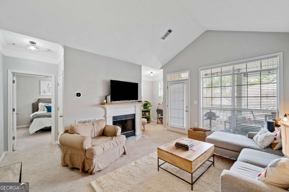 536 Sandringham DR