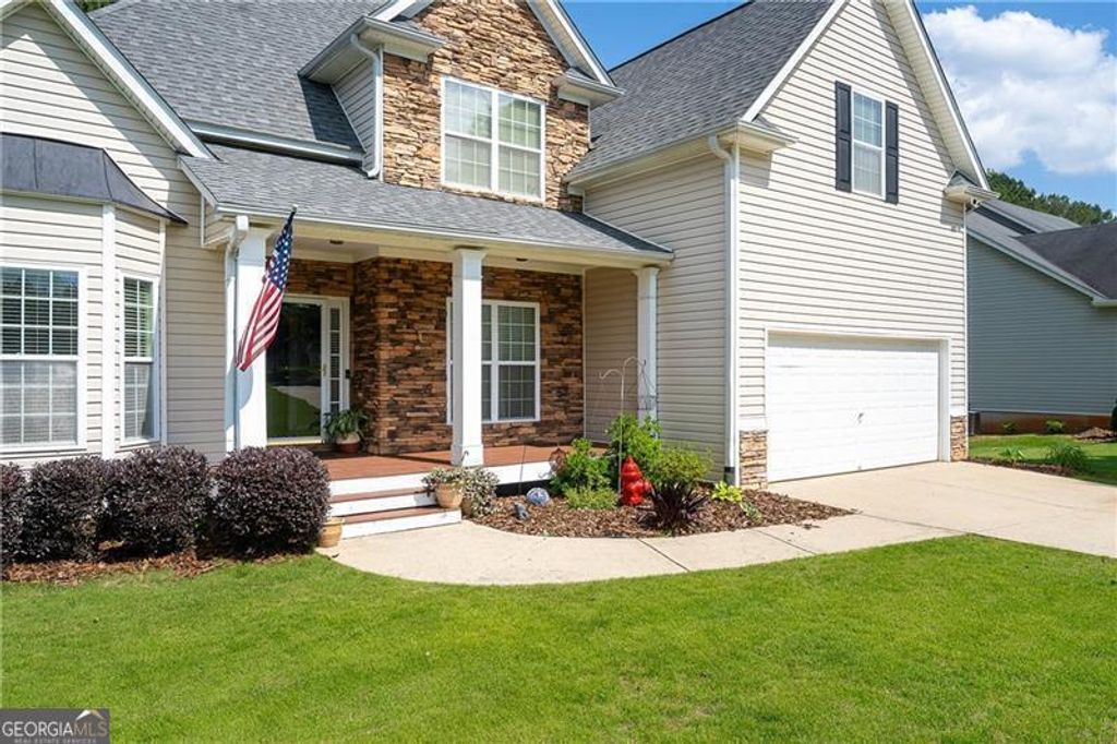 Photo of 59 Creekside Bluff, Hiram, GA 30141 (MLS # 10632840)