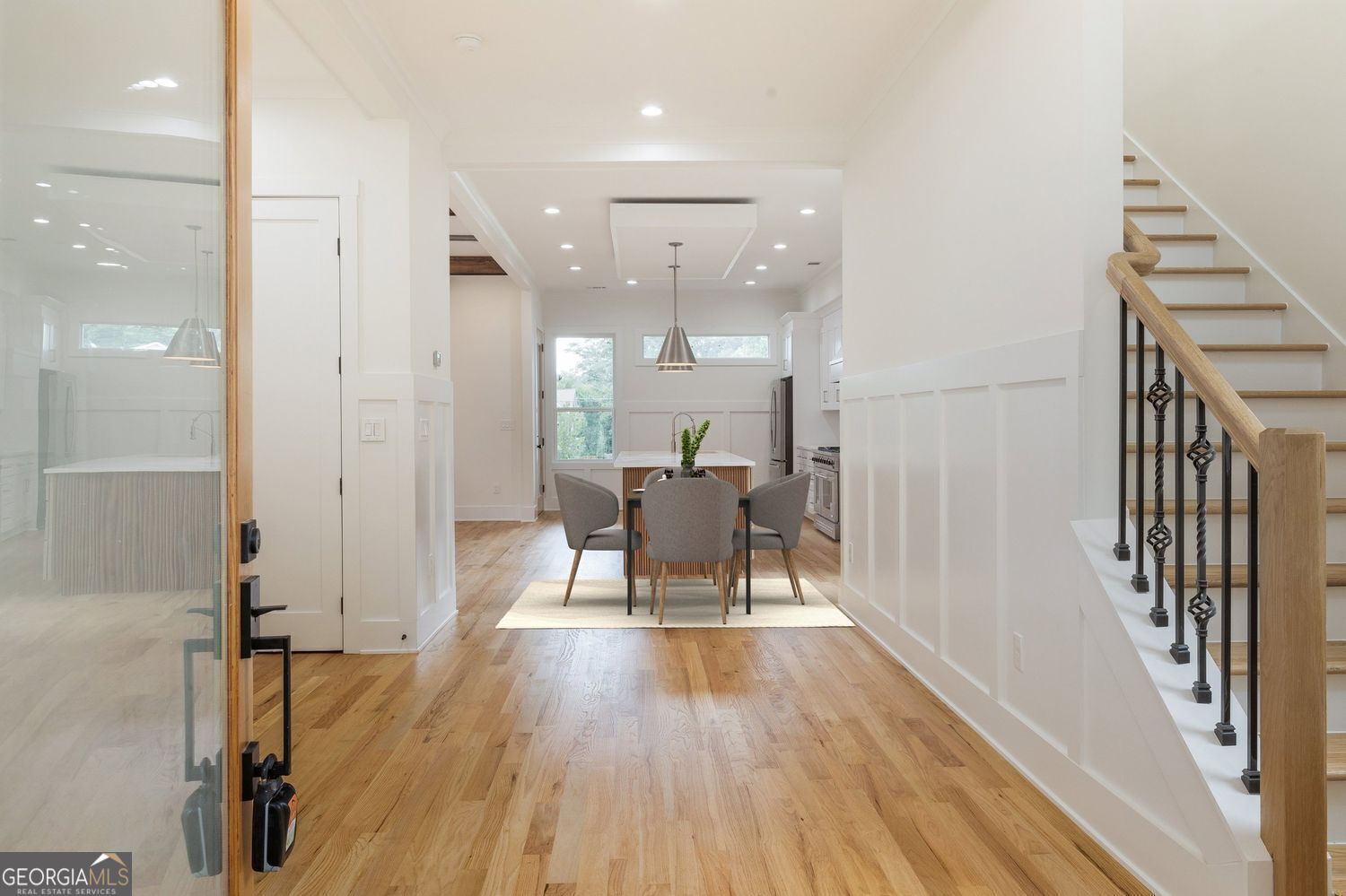 293 Ohm AVE