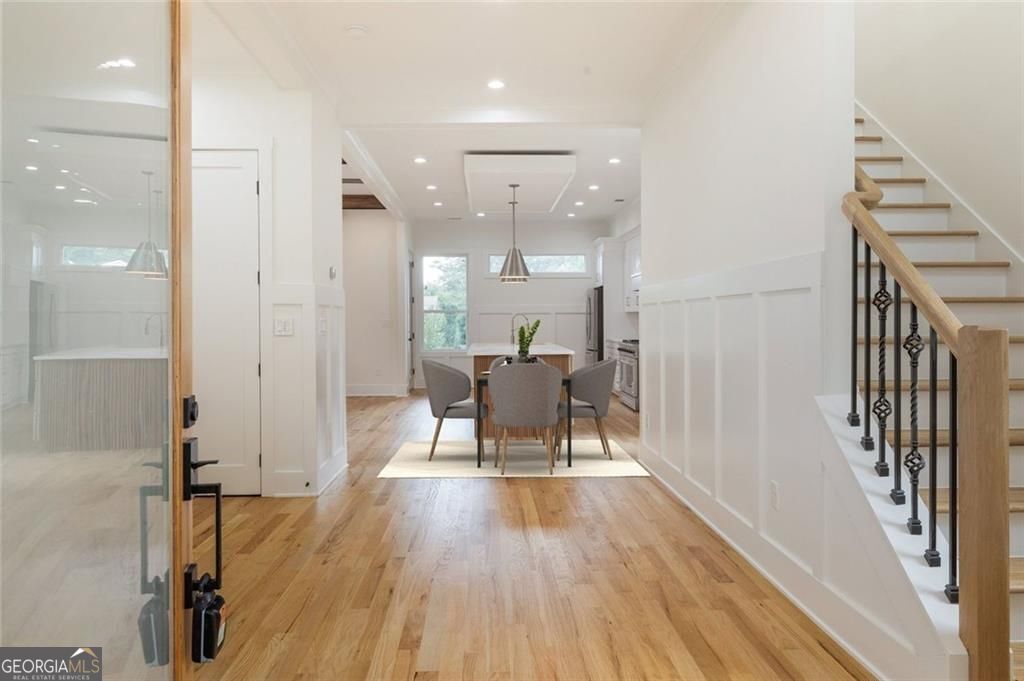 293 Ohm AVE