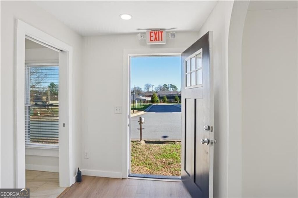 Photo of 130 South Avenue SE, Marietta, GA 30060 (MLS # 10723738)