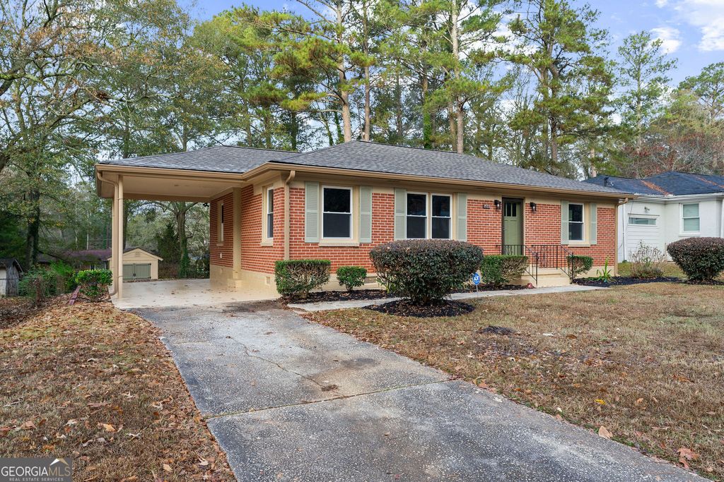 Photo of 2533 Plantation Drive, East Point, GA 30344 (MLS # 10655756)