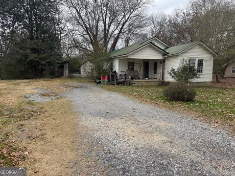 Photo of 47 Taylor Street, Summerville, GA 30747 (MLS # 10657057)