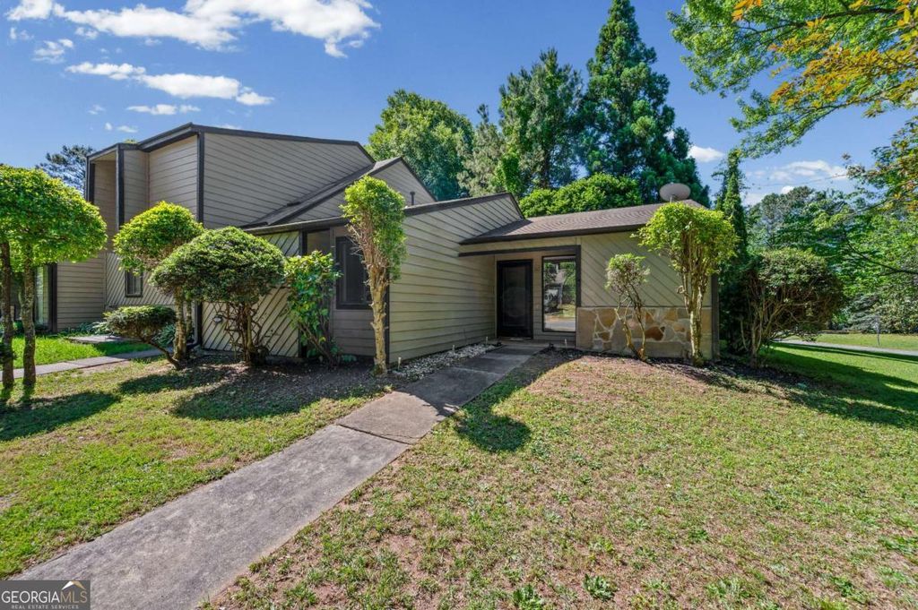 Photo of 260 Toweridge Drive, Marietta, GA 30064 (MLS # 10766076)