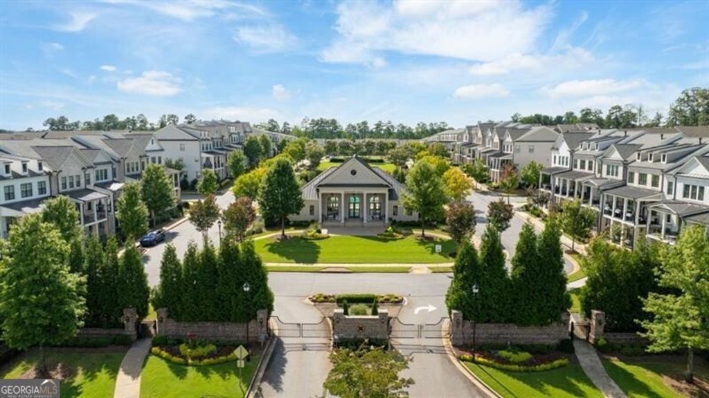 Photo of 20006 Windalier Way, Roswell, GA 30076 (MLS # 10742027)